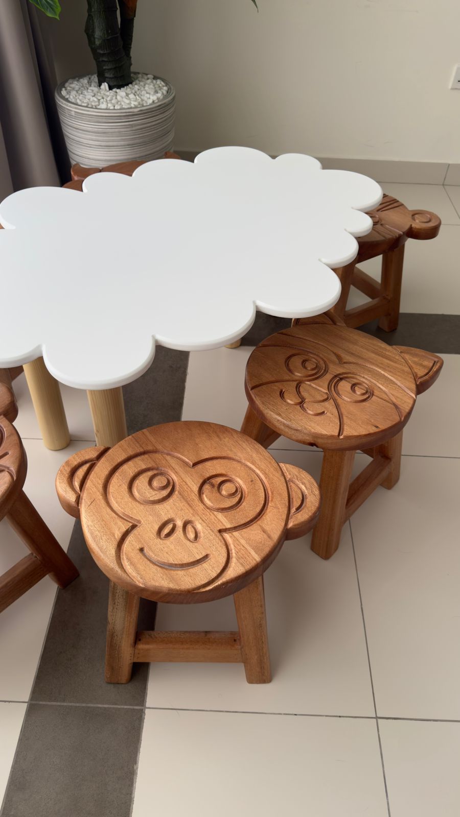 Stool animals