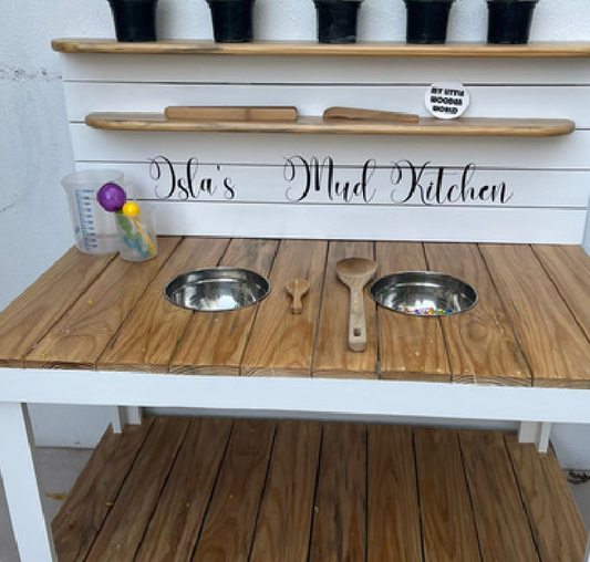 Mini Mud Kitchen